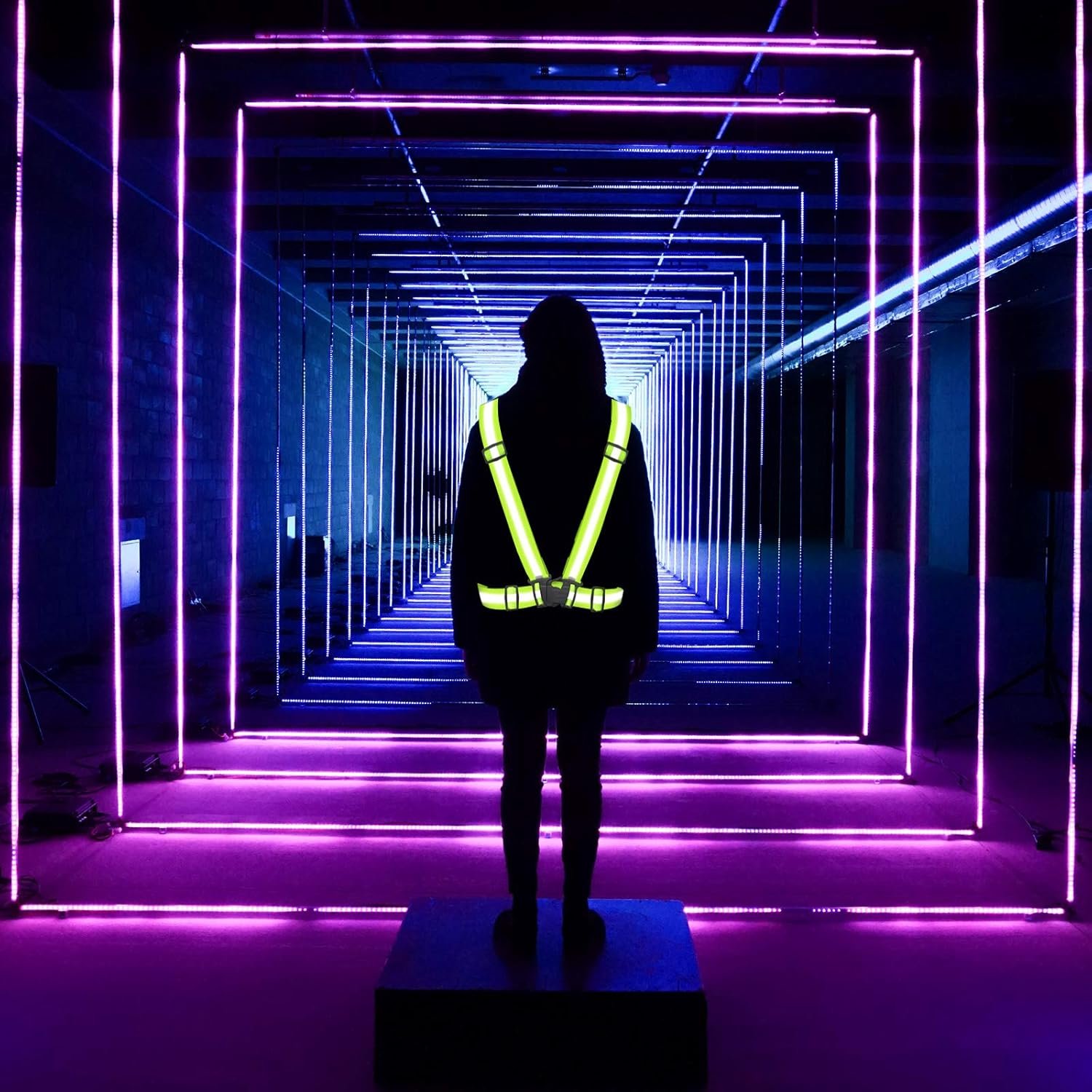 Reflective Vest Adjustable Running Safety Gear High Visibility Safety Vest High Vis Straps High Vis Belt Bike Reflective Belt Night Walking Accessories For Cycling Running Men Women Kids Childern - Image 6