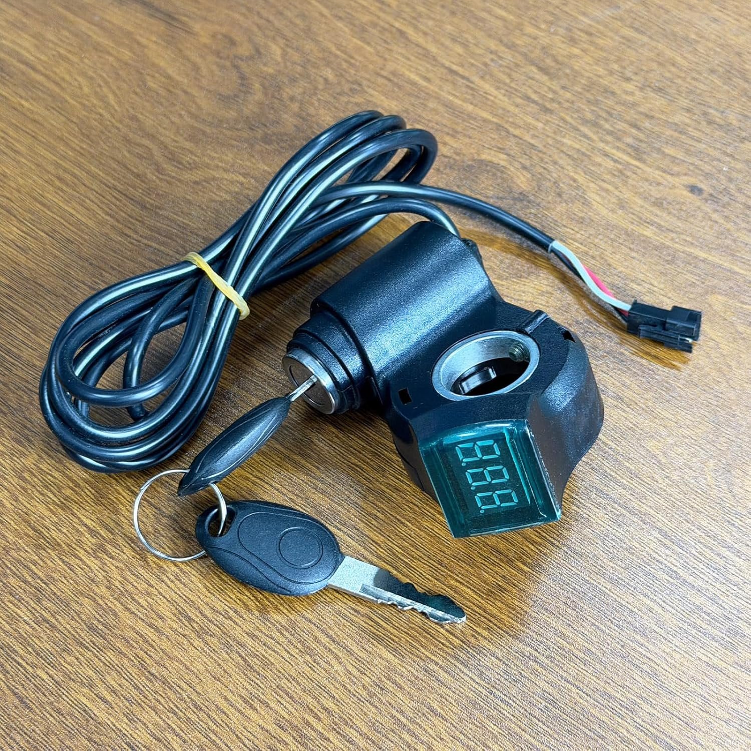 Flylin Electric Bike Thumb Throttle, Scooter Throttle Switch with LCD Display Digital Voltage Display Switch Power with Key Lock for Electric Vehicles - Image 7