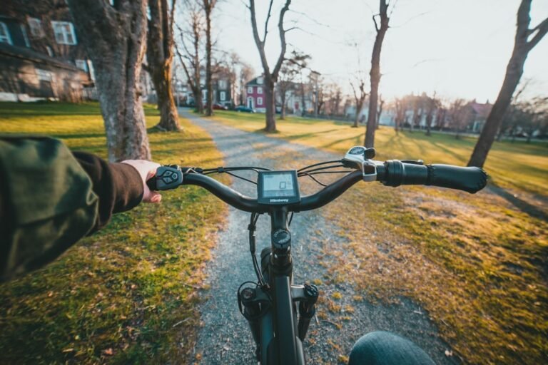 How to Ride an Electric Bike in Rainy Weather Safely